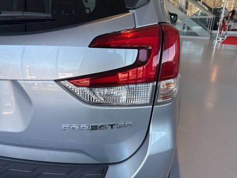 Used 2023 Subaru Forester Limited image 12