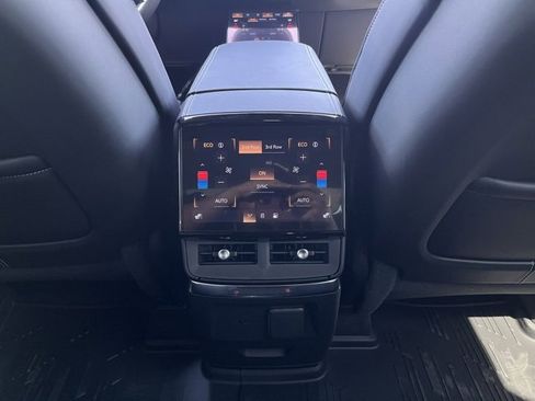 New 2026 Cadillac Vistiq Sport w/ LPO, Floor Liner Package image 20