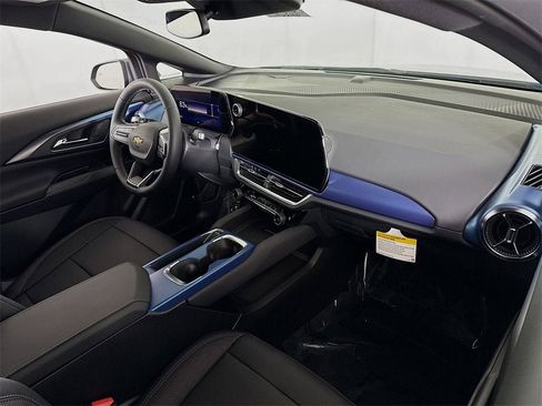 New 2026 Chevrolet Equinox EV LT image 22