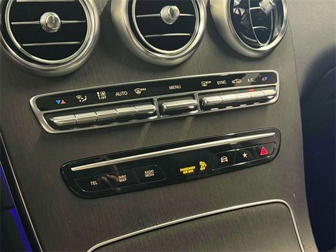 Certified 2022 Mercedes-Benz GLC 300 4MATIC image 21