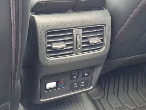 Used 2021 Nissan Rogue Platinum image 23