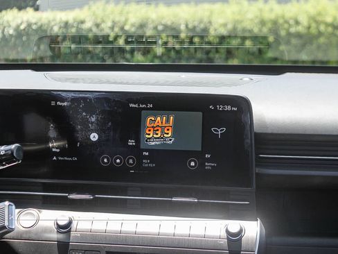Certified 2024 Hyundai Kona SE FWD image 18