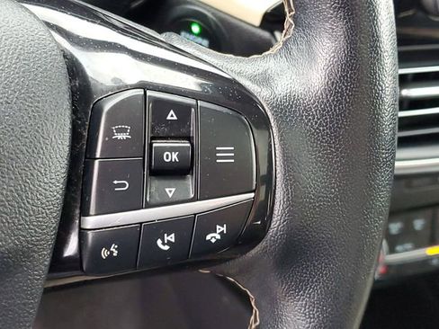 Certified 2021 Ford Escape Titanium w/ Titanium Elite Package image 17