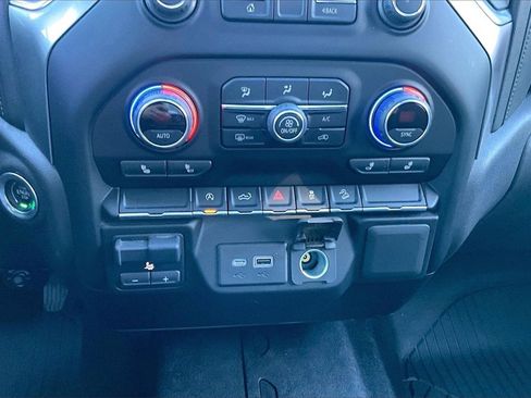 Used 2021 Chevrolet Silverado 1500 RST image 11