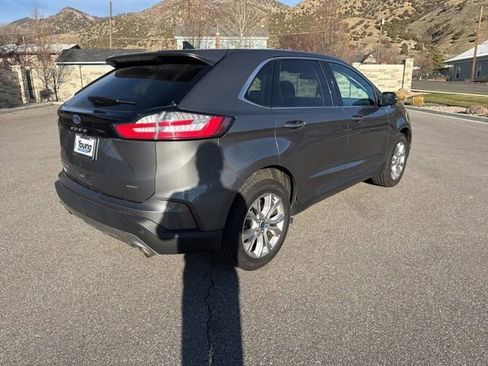Used 2022 Ford Edge Titanium image 11