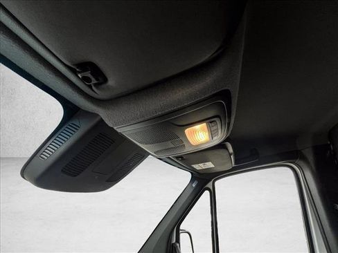 Used 2024 Mercedes-Benz Sprinter 2500 image 16