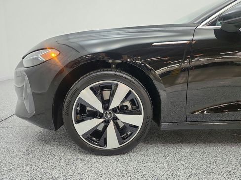 Used 2025 Audi A5 2.0T Premium Plus w/ Premium Plus AWD/4WD image 30