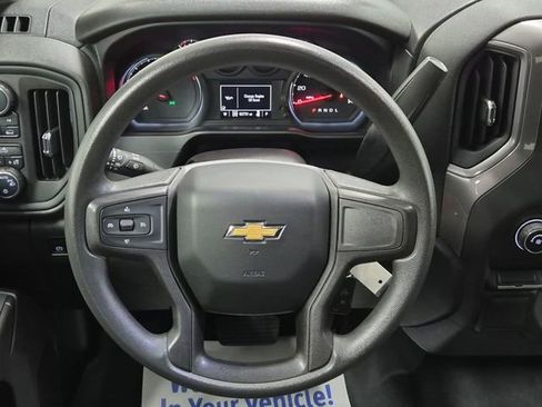 Used 2021 Chevrolet Silverado 1500 Custom image 16