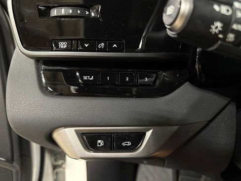 Used 2024 Lexus RX 350 Premium w/ Accessory Package (Z1) AWD/4WD image 32