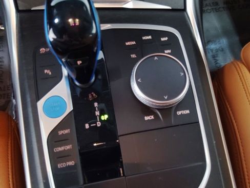 Used 2023 BMW i4 eDrive40 w/ Premium Package image 20