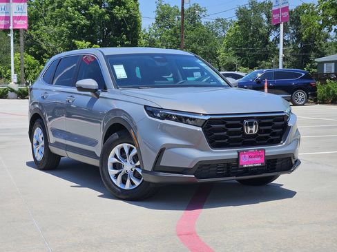 Used 2025 Honda CR-V LX image 1