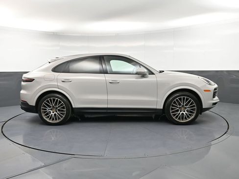 Certified 2023 Porsche Cayenne Coupe AWD/4WD image 9