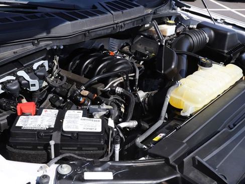 Used 2021 Ford F150 Platinum w/ FX4 Off-Road Package image 5