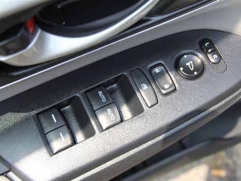 Used 2017 Honda CR-V EX-L image 17