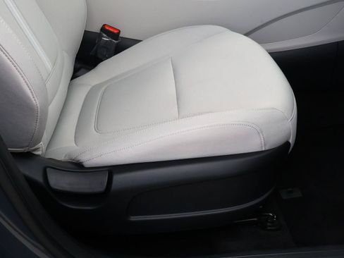 Used 2026 Hyundai Tucson SEL FWD image 17