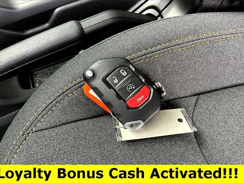 New 2025 Jeep Gladiator Sport image 13