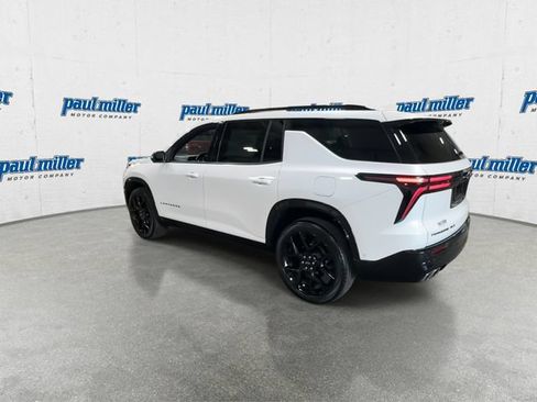 Used 2024 Chevrolet Traverse RS AWD/4WD image 8