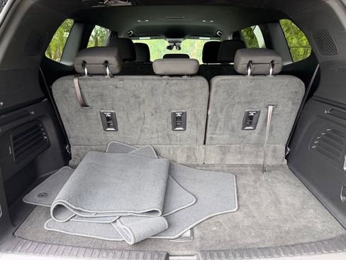 Used 2025 GMC Acadia Elevation image 7