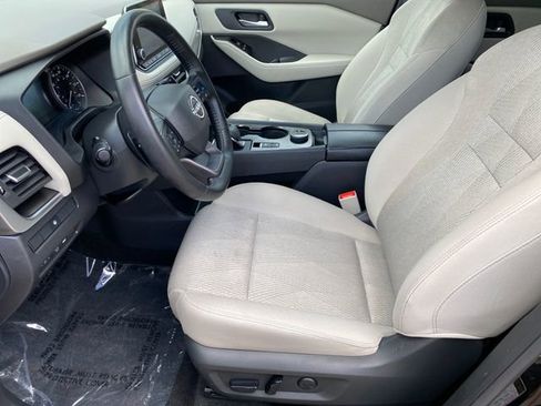 Certified 2025 Nissan Rogue SV AWD/4WD image 10