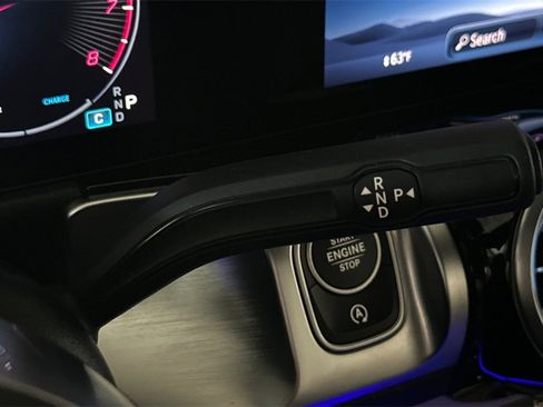 Certified 2025 Mercedes-Benz GLB 250 4MATIC image 26