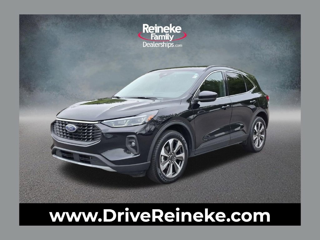 Used 2025 Ford Escape Platinum AWD/4WD image 1