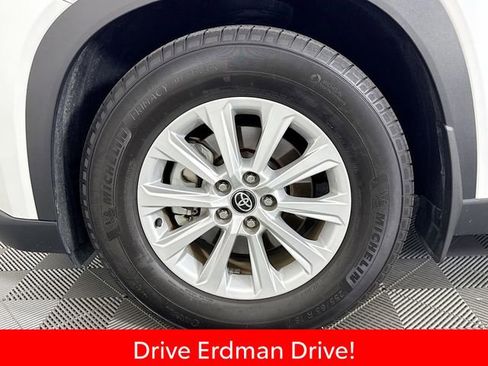 Certified 2024 Toyota Grand Highlander FWD image 4