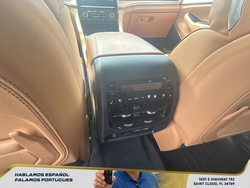Used 2021 Jeep Grand Cherokee L Summit AWD/4WD image 29