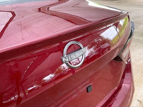 Used 2025 Nissan Altima 2.5 SV FWD image 28