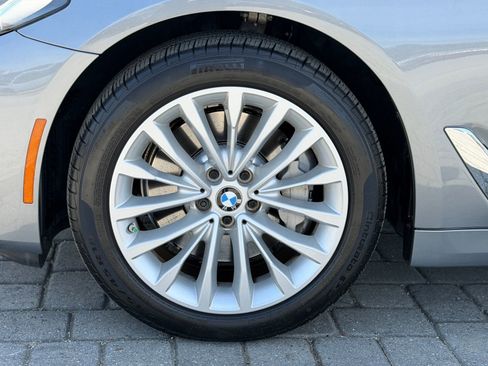 Certified 2023 BMW 530i 530i w/ Premium Package image 13