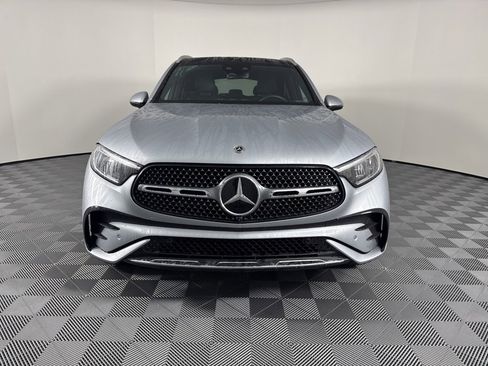 Used 2025 Mercedes-Benz GLC 350e 4MATIC image 2