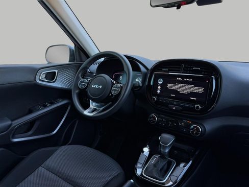 Used 2023 Kia Soul S FWD image 29