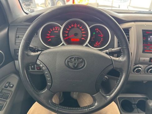 Used 2010 Toyota Tacoma 4x4 Double Cab image 30