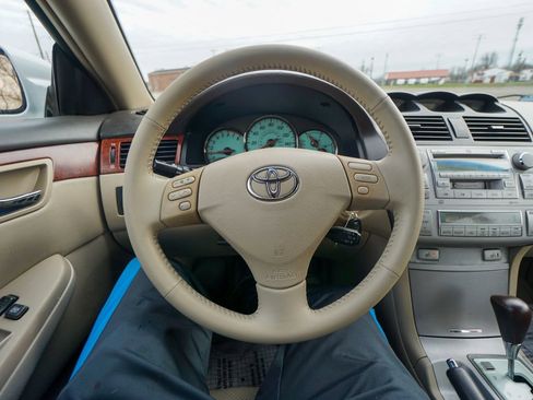 Used 2006 Toyota Solara SLE image 18