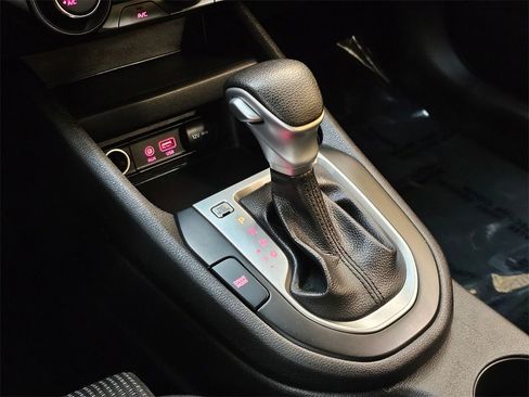 Used 2021 Kia Forte LXS image 26