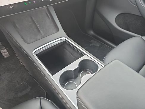 Used 2023 Tesla Model Y Long Range image 25