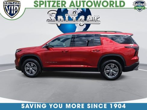 Used 2024 Chevrolet Traverse LT w/ LPO, Floor Liner Package AWD/4WD image 5
