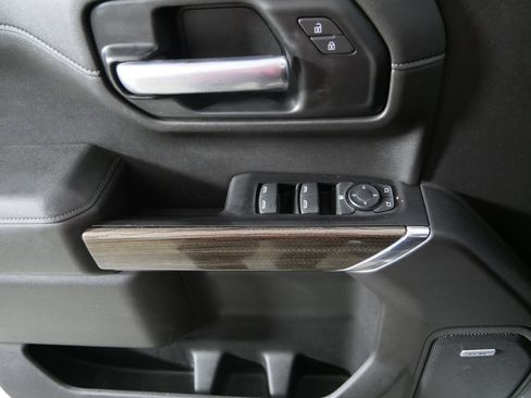 Used 2020 Chevrolet Silverado 1500 RST image 19