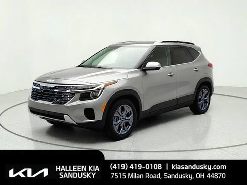 Certified 2024 Kia Seltos S FWD image 1