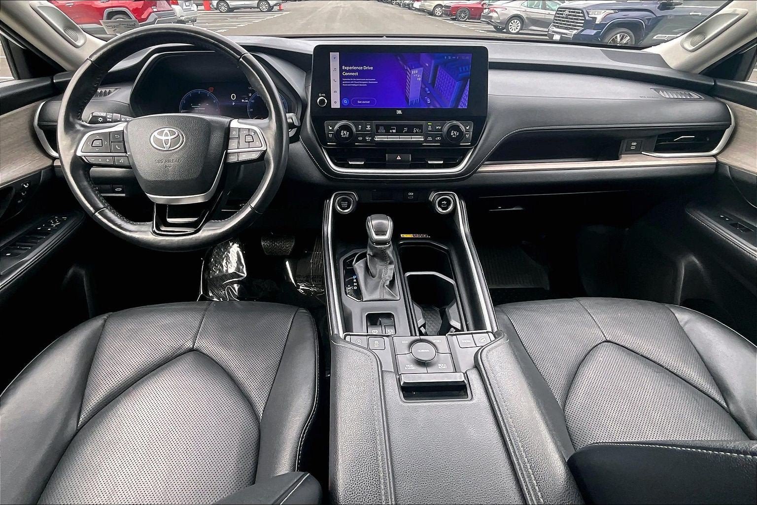 Used 2024 Toyota Grand Highlander AWD image 14