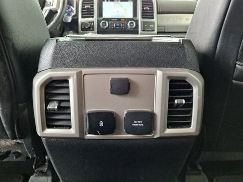 Used 2019 Ford F350 Lariat w/ Lariat Ultimate Package AWD/4WD image 27