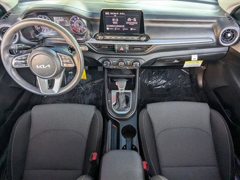 Used 2023 Kia Forte LXS w/ LXS Technology Package FWD image 16