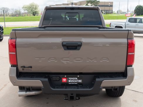 New 2026 Toyota Tacoma TRD Off-Road AWD/4WD image 21