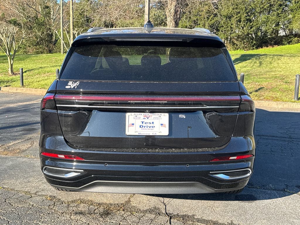 Used 2025 Lincoln Nautilus Reserve AWD/4WD image 7