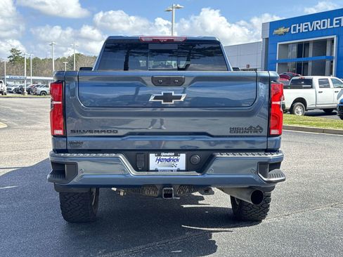 Used 2024 Chevrolet Silverado 2500 High Country w/ High Country Premium Package image 9