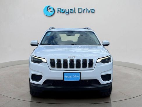 Used 2020 Jeep Cherokee Latitude w/ Cold Weather Group AWD/4WD image 9