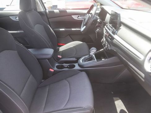 Certified 2023 Kia Forte LXS FWD image 17