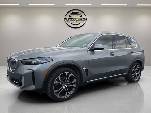 Used 2024 BMW X5 sDrive40i image 3