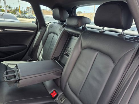 Used 2016 Audi A3 e-tron Premium w/ Audi MMI Navigation Plus FWD image 18