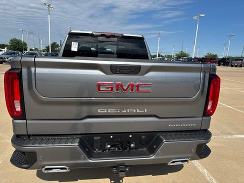 Used 2021 GMC Sierra 1500 Denali w/ Denali Ultimate Package AWD/4WD image 4
