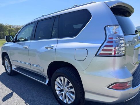Used 2015 Lexus GX 460 w/ Premium Package AWD/4WD image 12